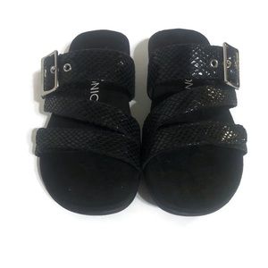 Vionic Women’s Skylar Black Snake Print Slide
